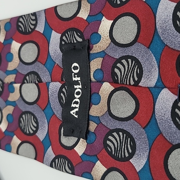 Adolfo 100% Silk Red Black Gray Circles Men's Tie - Picture 2 of 3